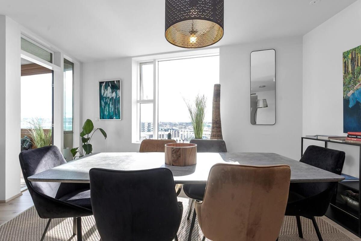 Spacious Luxury 3br With 2 Bathrooms 1003 Lejlighed Reykjavík