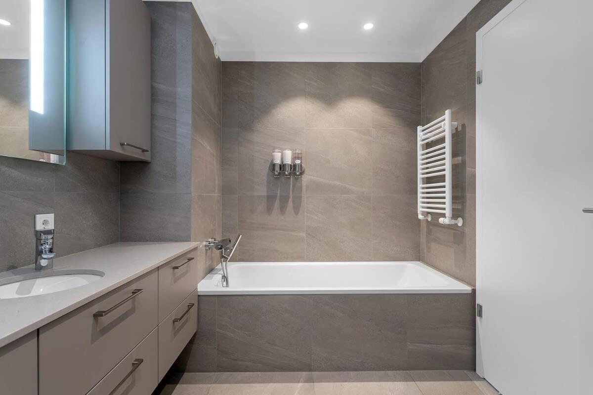 Lejlighed Spacious Luxury 3br With 2 Bathrooms 1003 *